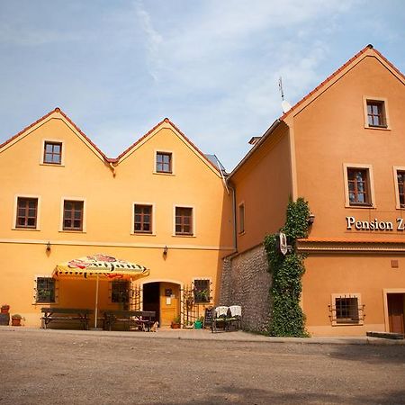 Penzion Zatisi Mikulov Eksteriør billede